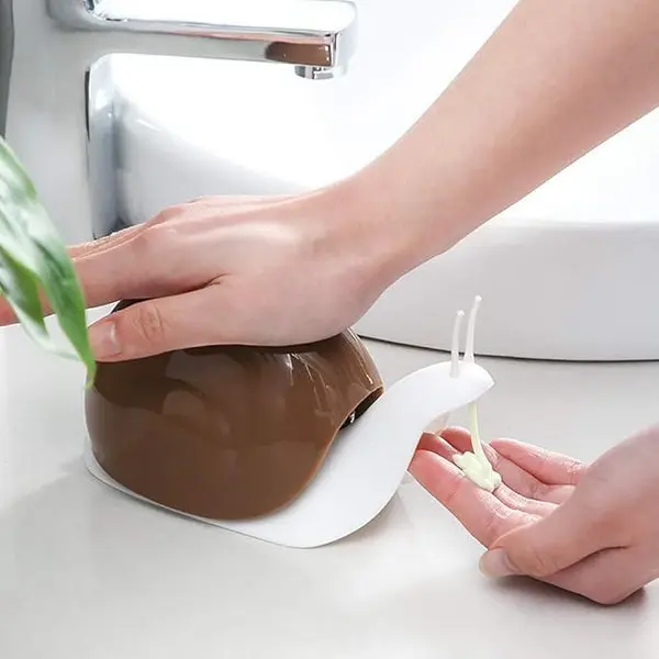 [A00172] Mini snail-shaped liquid soap dispenser - beautiful, compact & good look